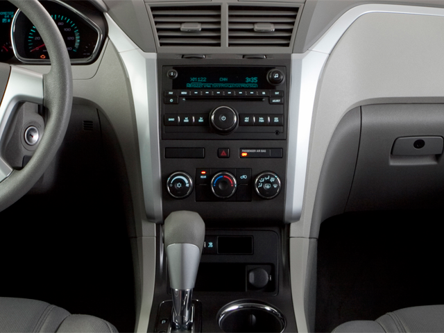 2010 Chevrolet Traverse LT w/2LT
