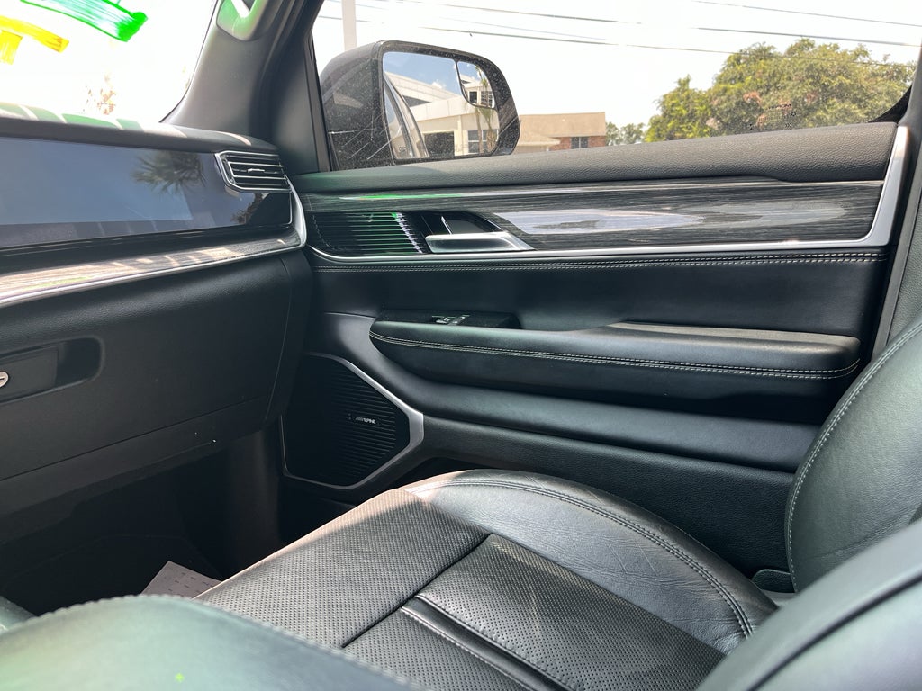 2022 Jeep Wagoneer Series III
