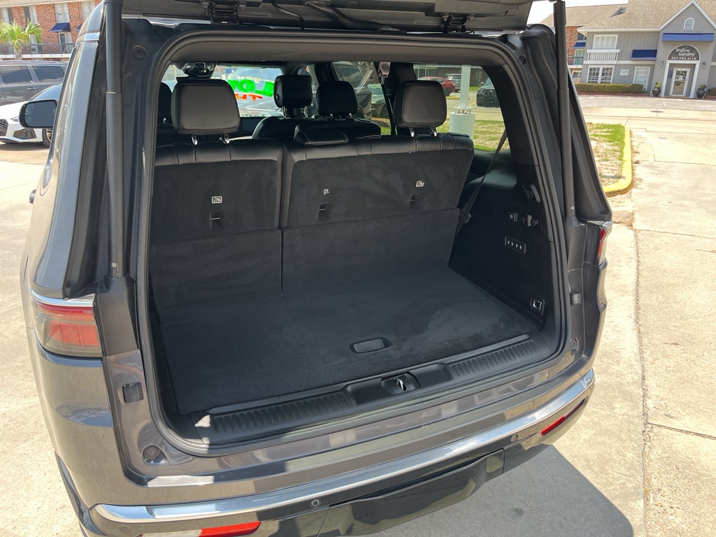 2022 Jeep Wagoneer Series III