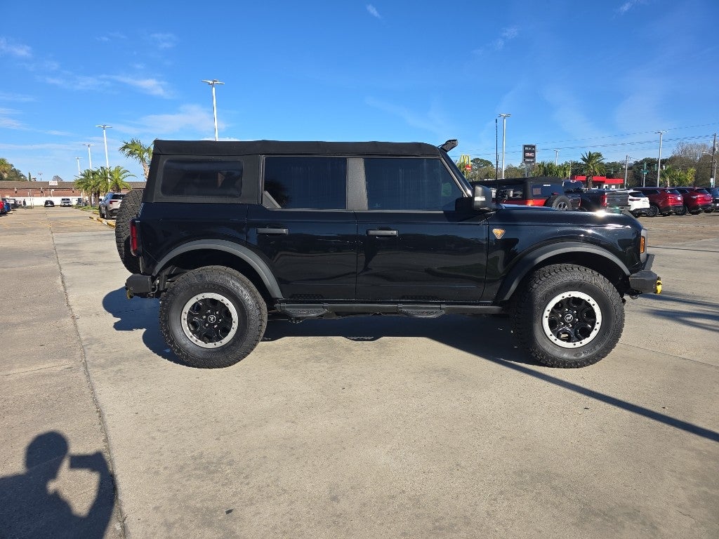 2023 Ford Bronco Base