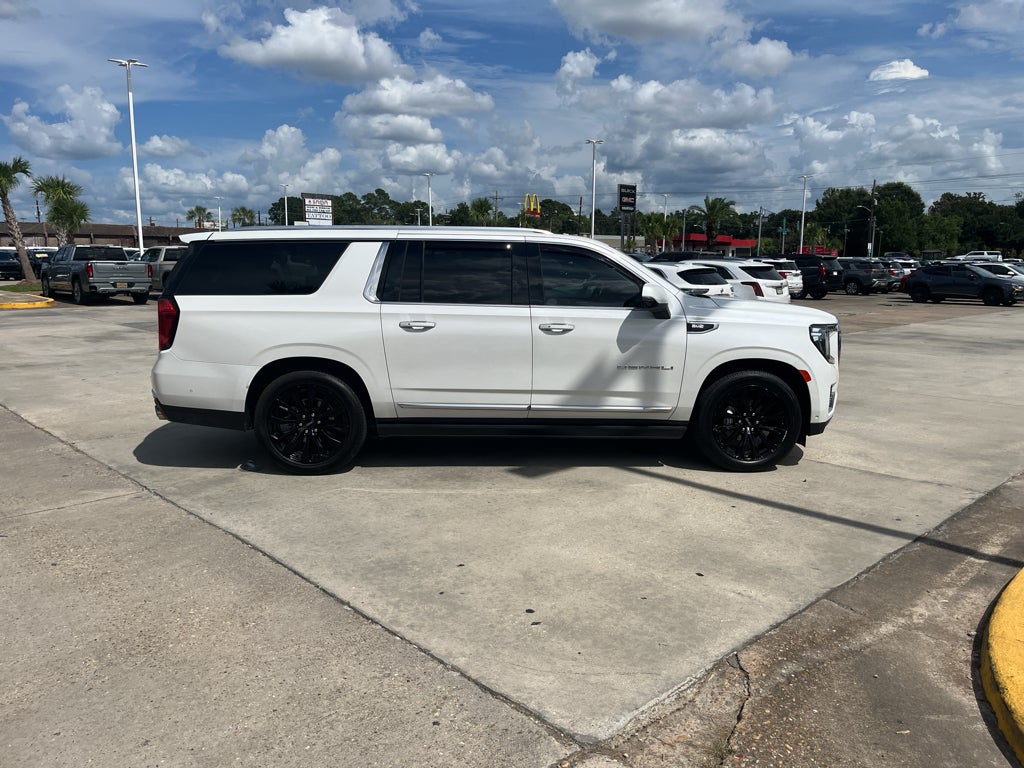 2023 GMC Yukon XL Denali