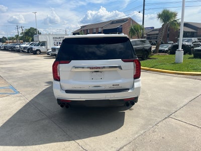 2022 GMC Yukon XL Denali