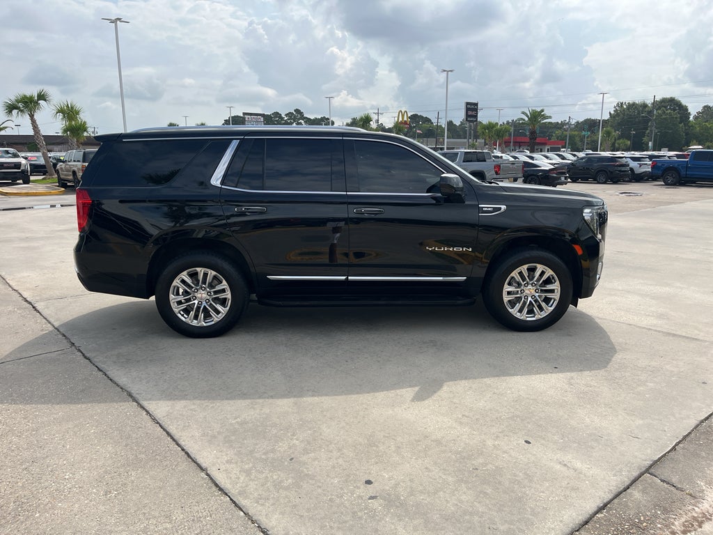 2023 GMC Yukon SLT