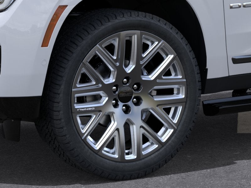 2026 GMC Yukon XL Denali Ultimate - Photo 9