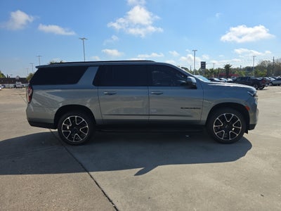 2023 Chevrolet Suburban RST
