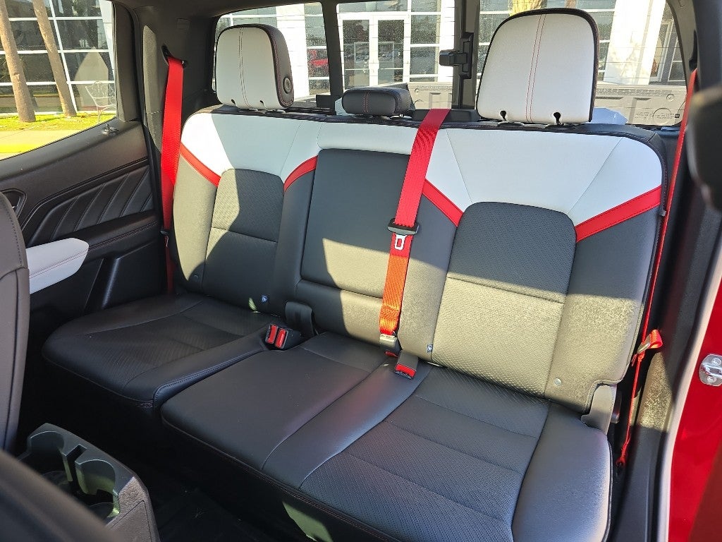 2023 GMC Canyon AT4X