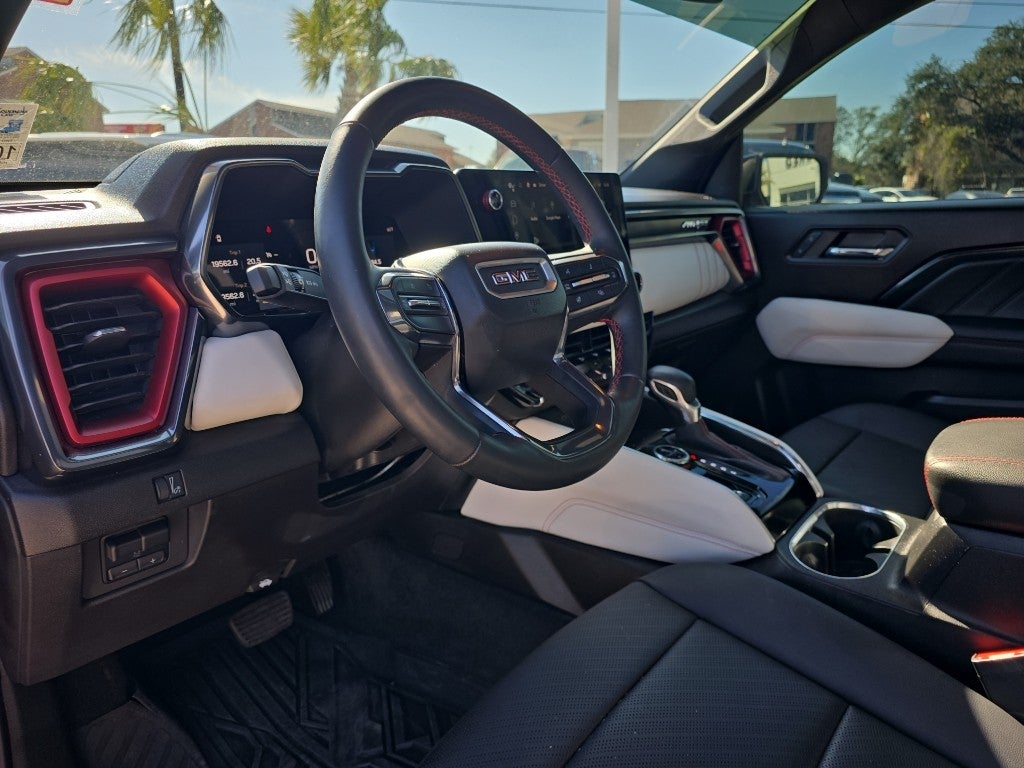 2023 GMC Canyon AT4X