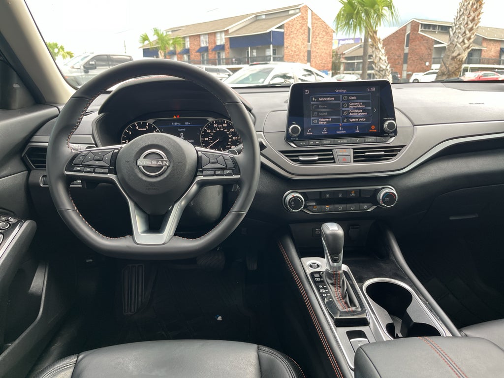 2025 Nissan Altima SR