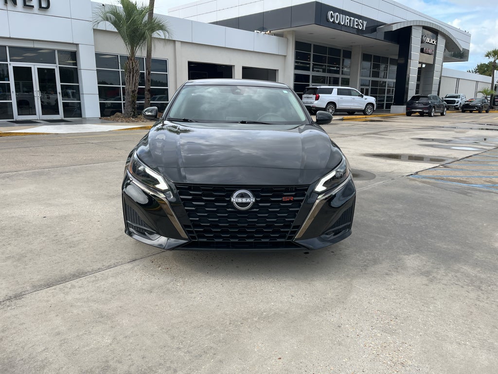 2025 Nissan Altima SR