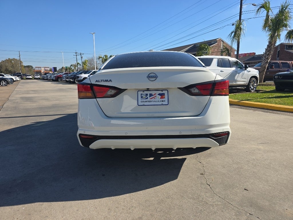 2025 Nissan Altima SV