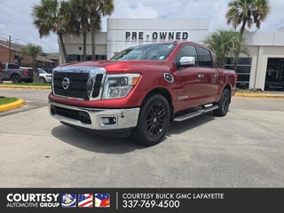 2017 Nissan Titan SL