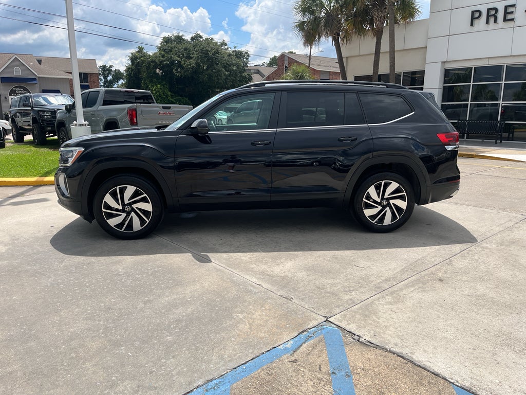 2025 Volkswagen Atlas 2.0T SE w/Technology