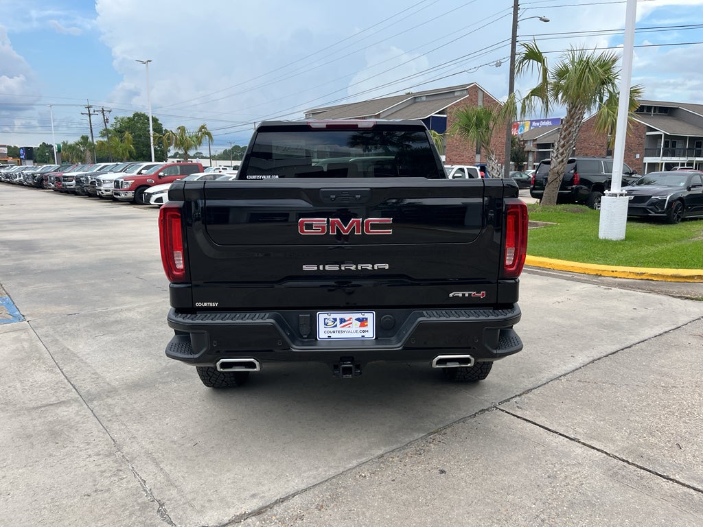 2025 GMC Sierra 1500 AT4