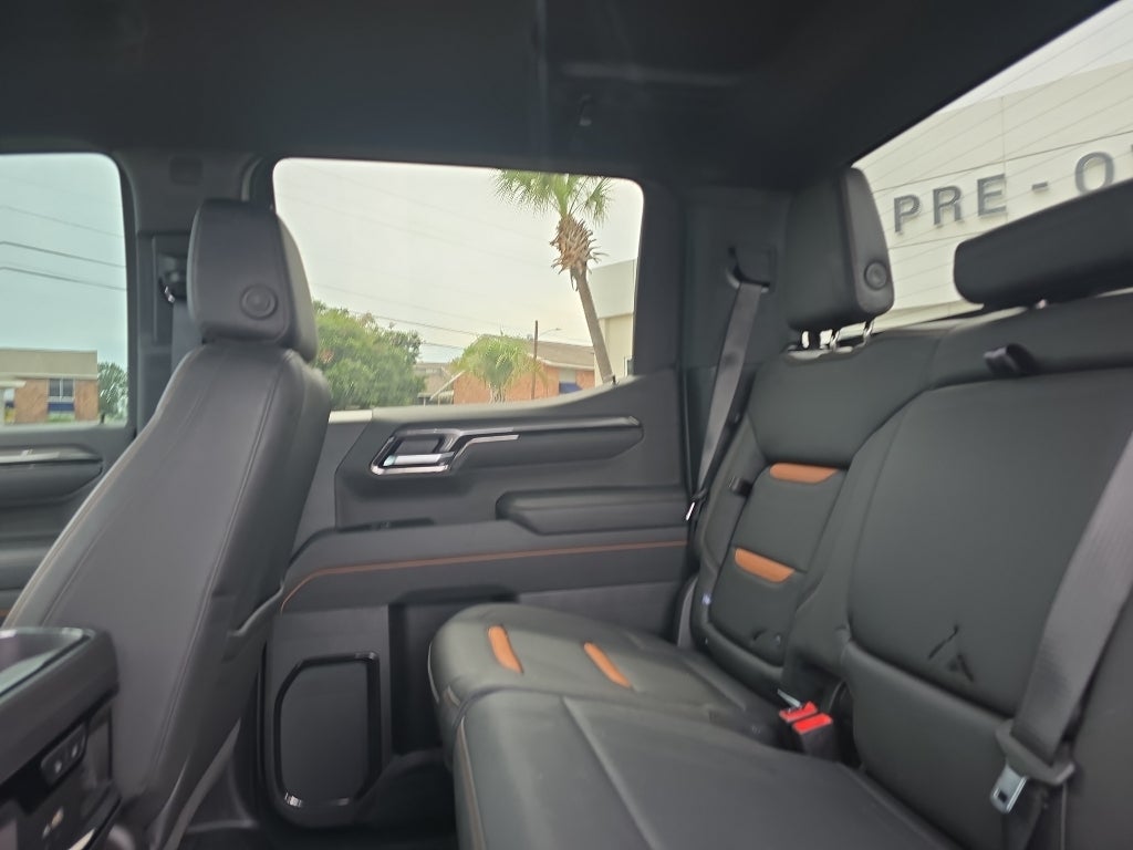 2025 GMC Sierra 1500 AT4