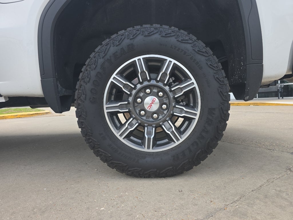 2025 GMC Sierra 1500 AT4
