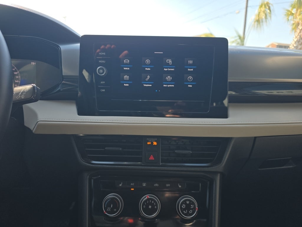 2025 Volkswagen Taos S