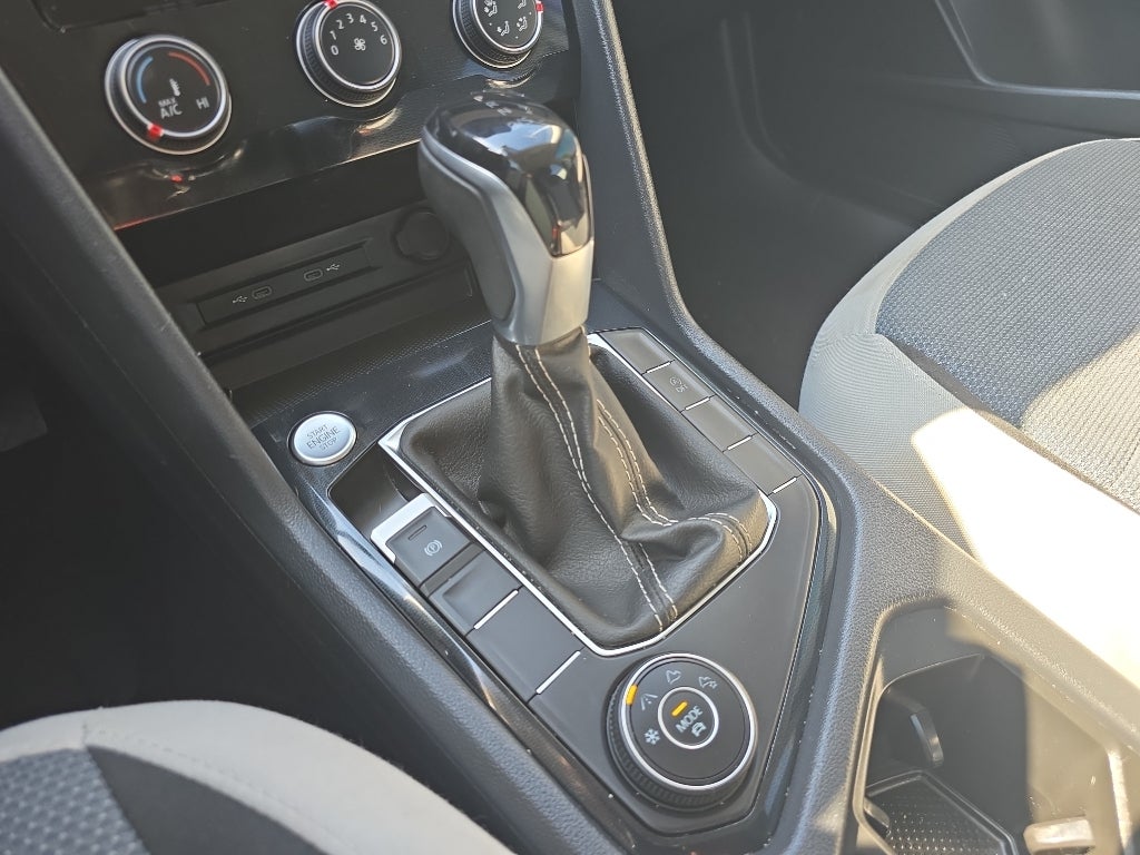 2025 Volkswagen Taos S