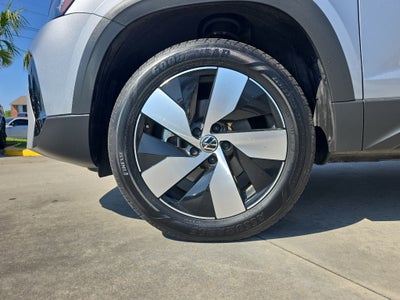 2025 Volkswagen Taos S