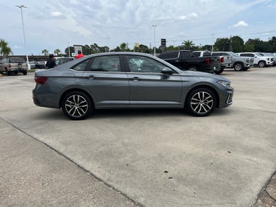 2025 Volkswagen Jetta SE
