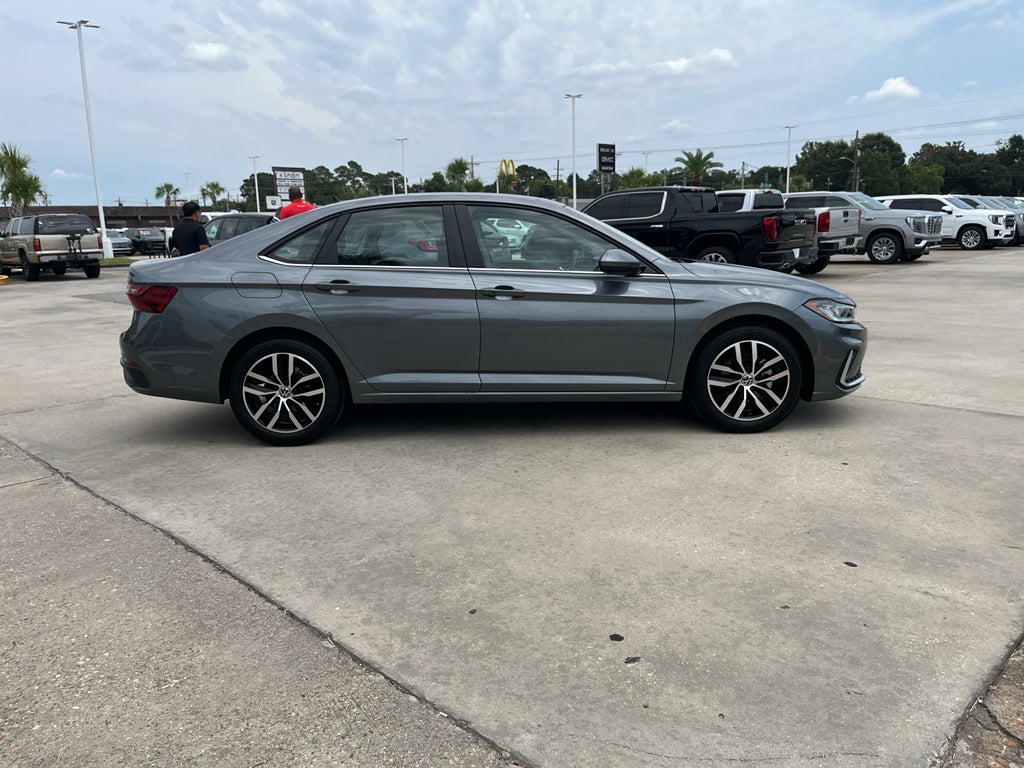 2025 Volkswagen Jetta SE
