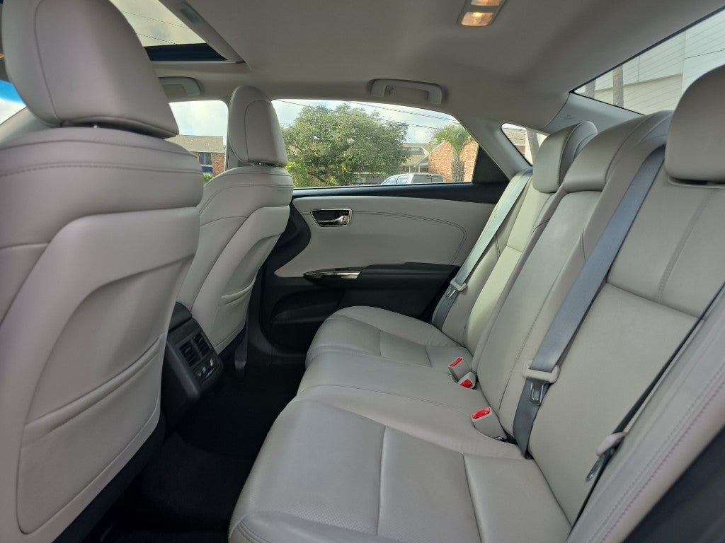 2017 Toyota Avalon XLE