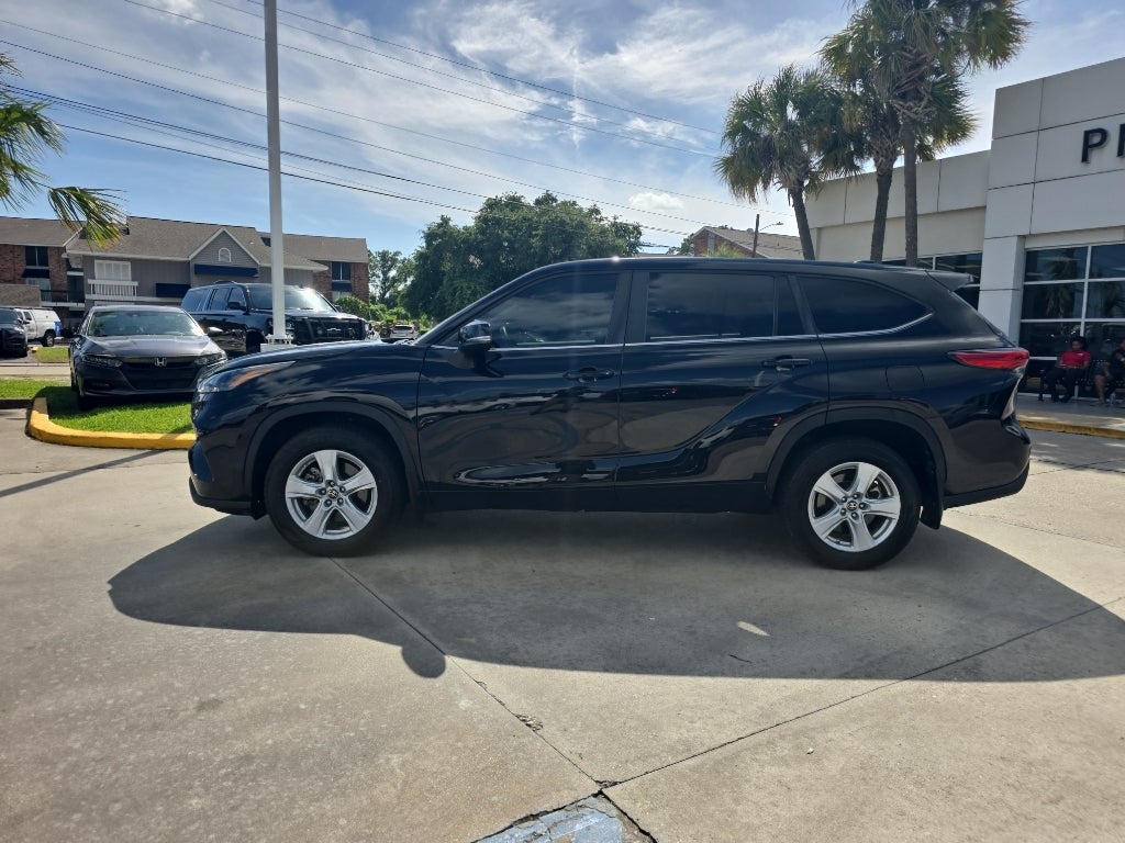 2023 Toyota Highlander L
