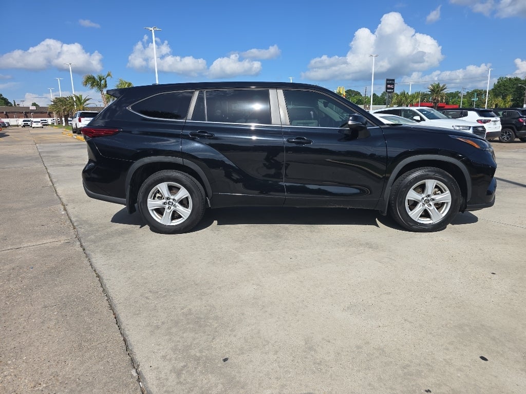 2023 Toyota Highlander L