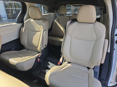 2023 Toyota Sienna XLE