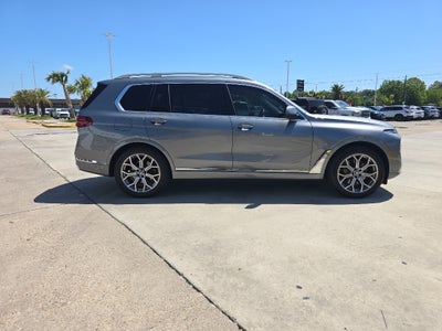 2025 BMW X7 xDrive40i