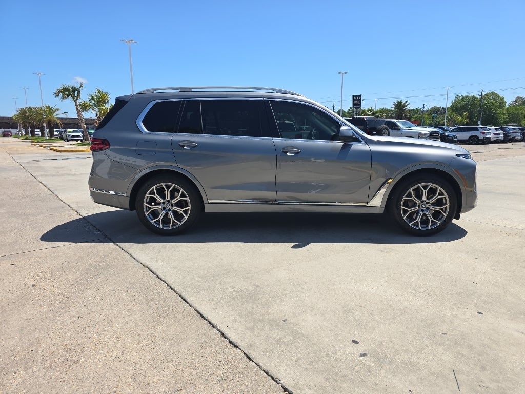 2025 BMW X7 xDrive40i