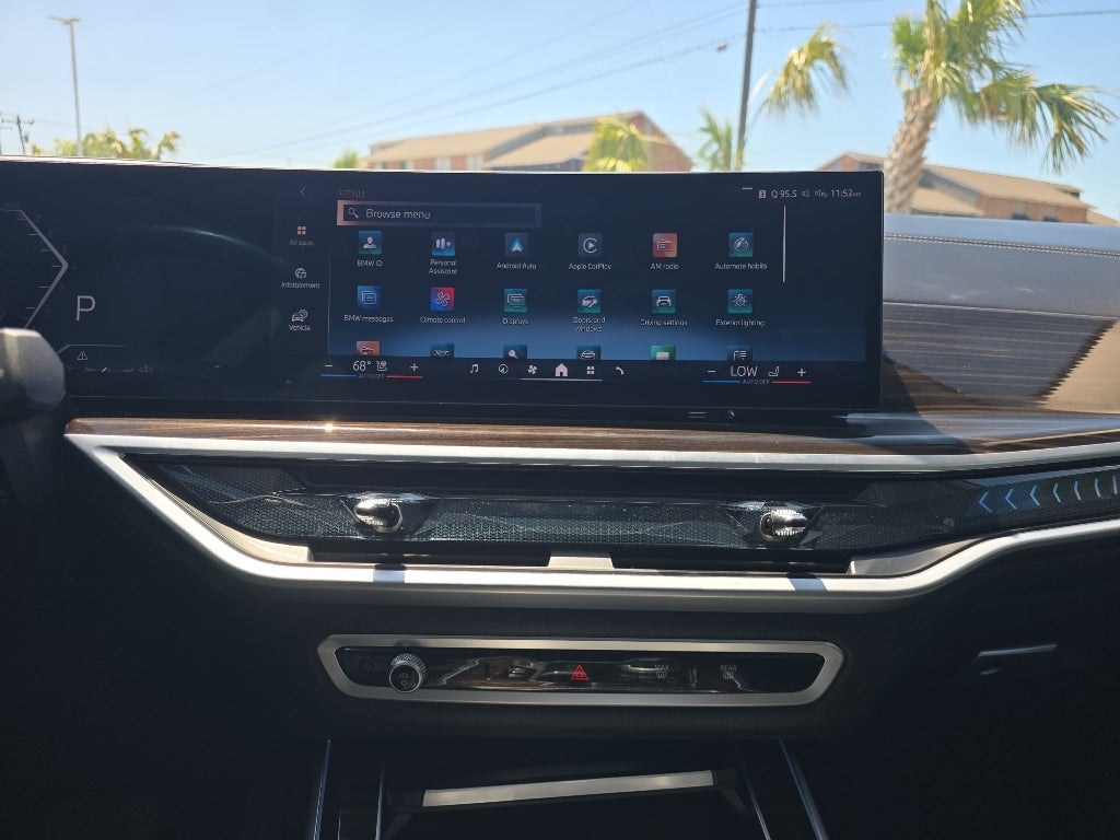2025 BMW X7 xDrive40i