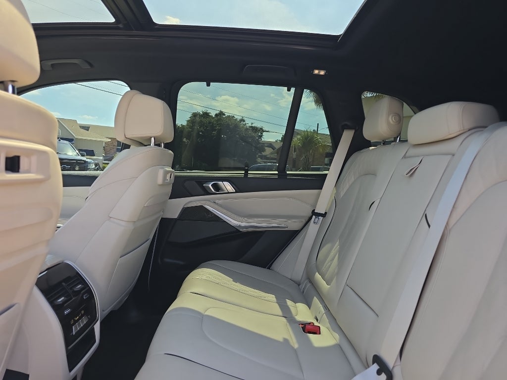 2023 BMW X5 M50i