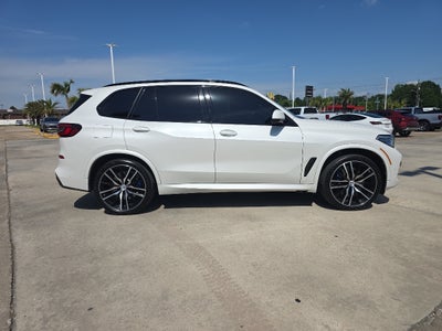 2023 BMW X5 M50i