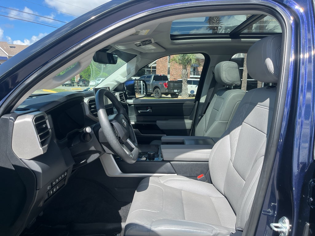 2023 Toyota Sequoia SR5
