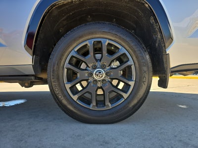2024 Toyota Sequoia SR5