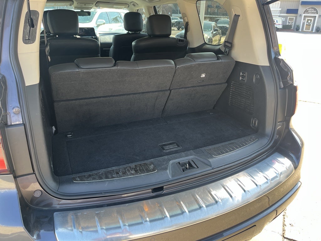 2024 INFINITI QX80 LUXE