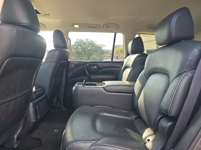 2024 INFINITI QX80 LUXE