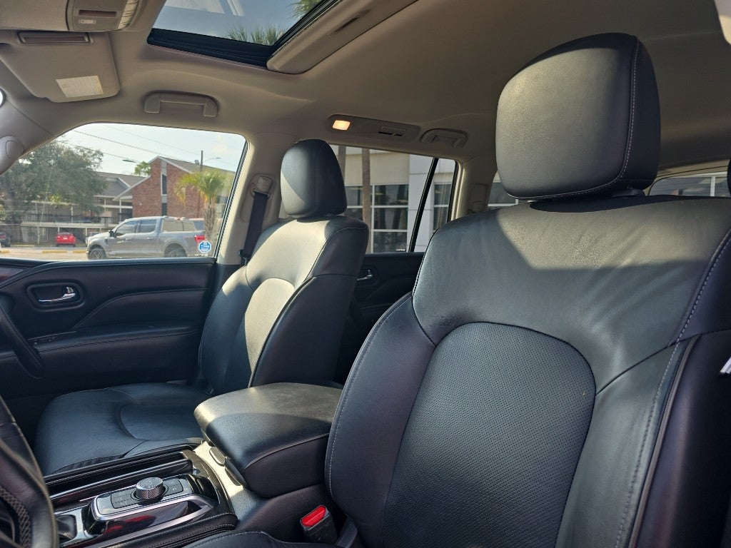 2024 INFINITI QX80 LUXE