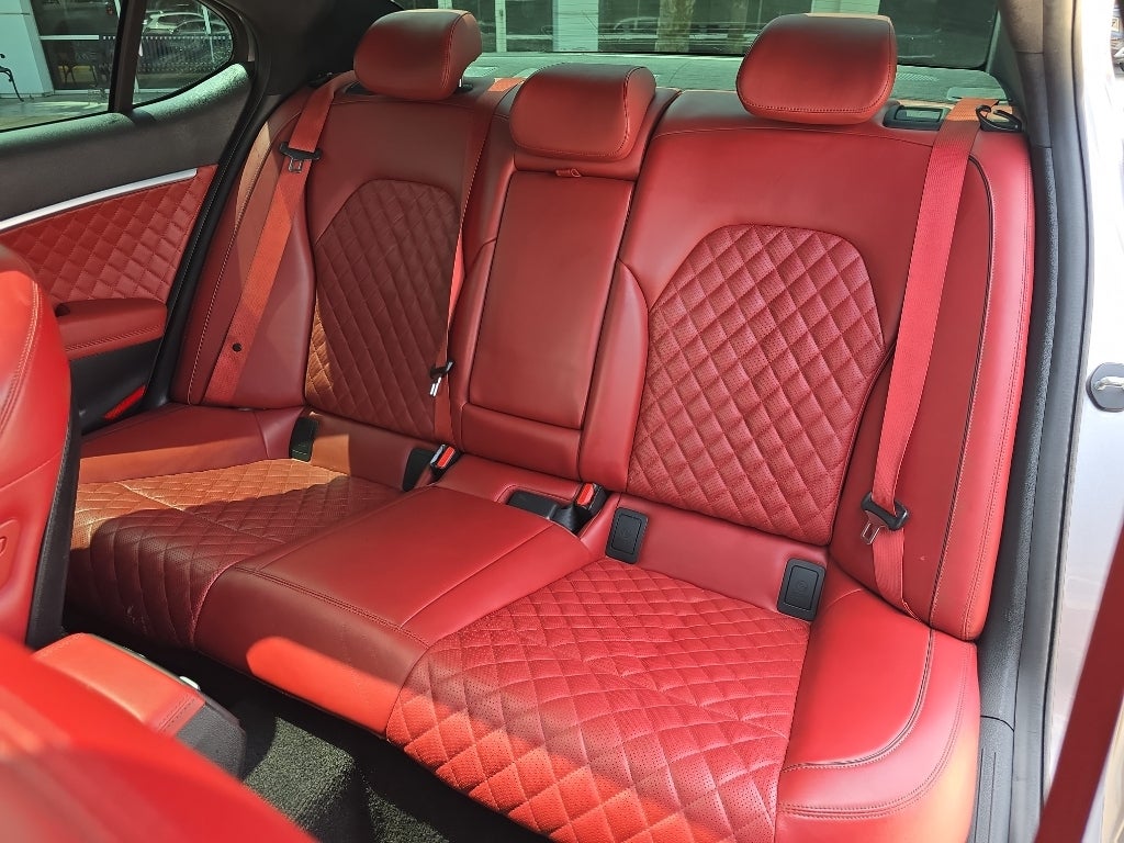 2023 Genesis G70 3.3T