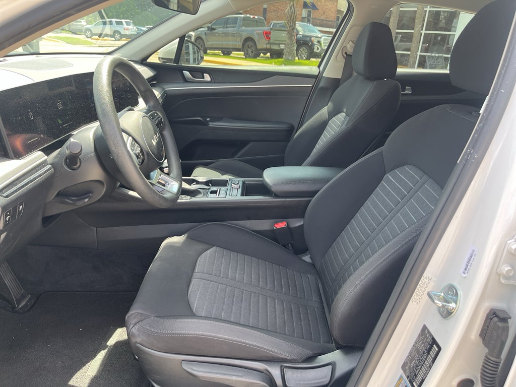 2025 Kia K5 LXS