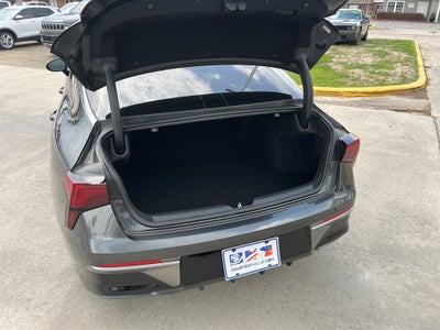 2025 Kia K5 LXS