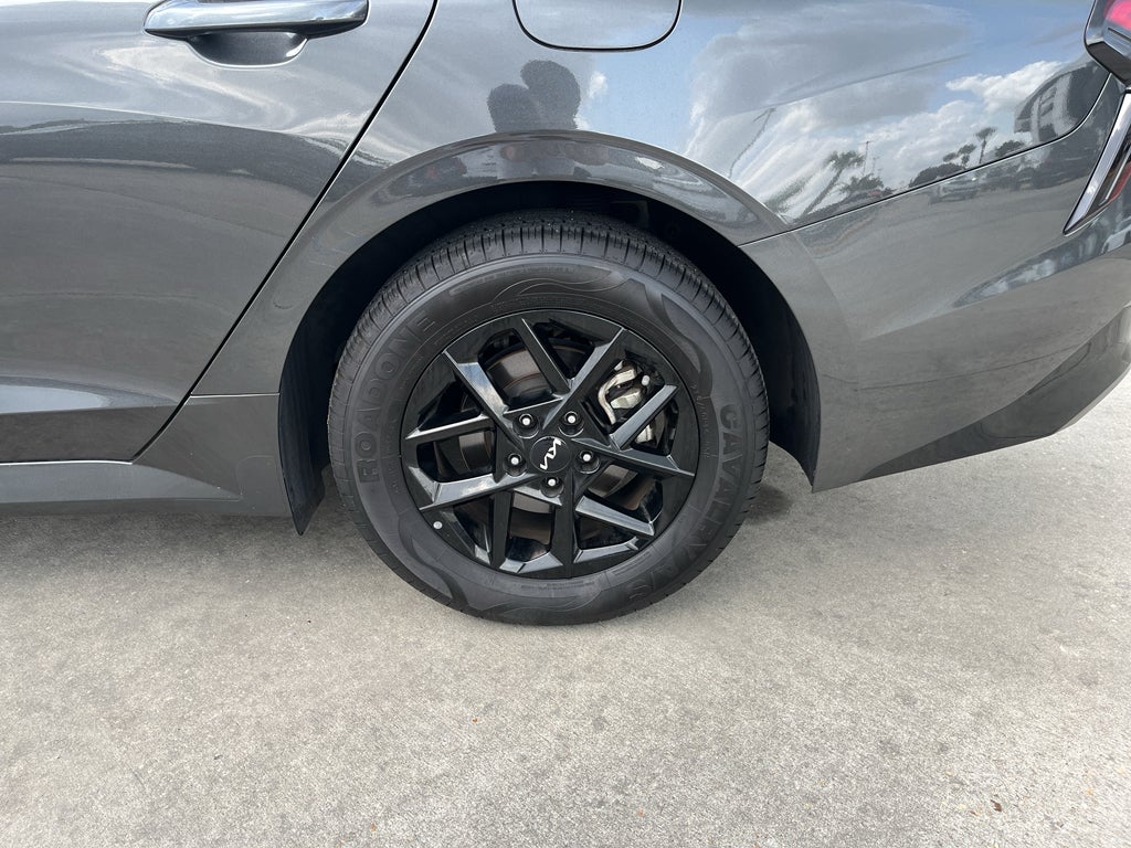 2025 Kia K5 LXS