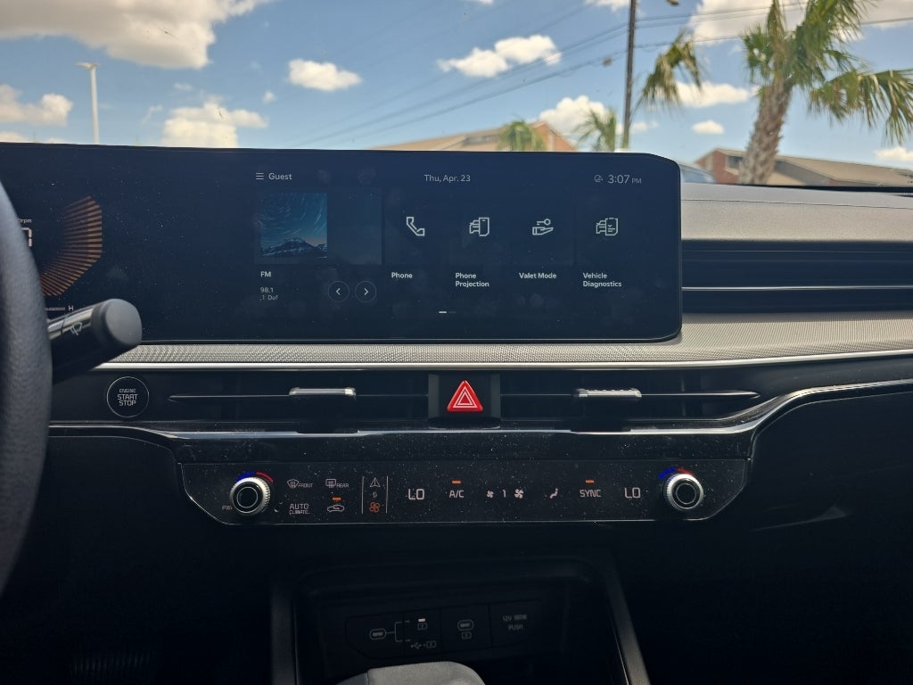 2025 Kia K5 LXS