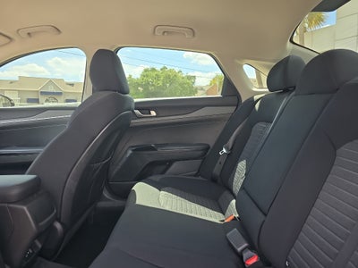 2025 Kia K5 LXS