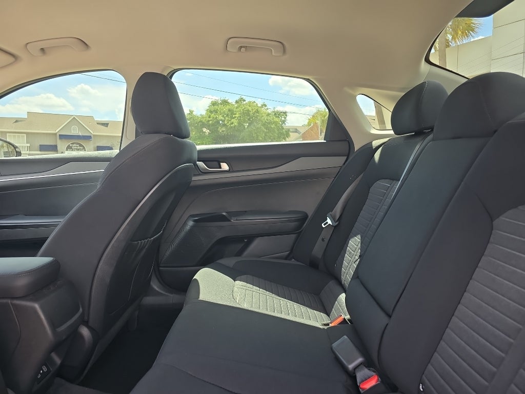 2025 Kia K5 LXS